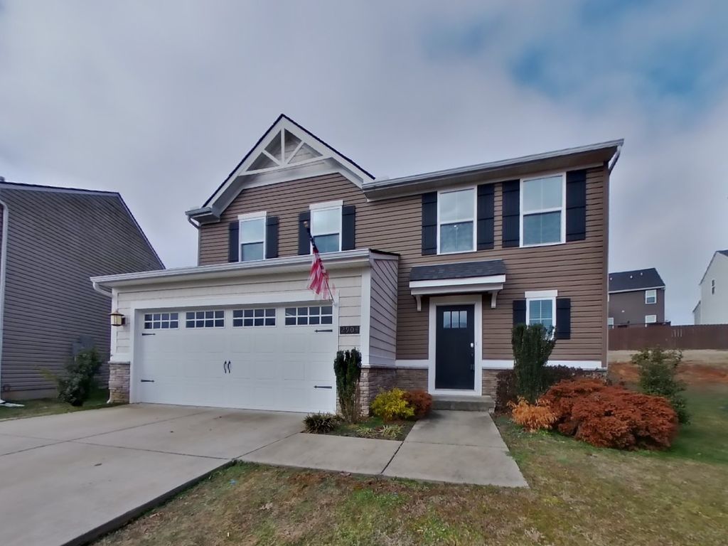 2904 Cherry Point Ln, Columbia, TN 38401