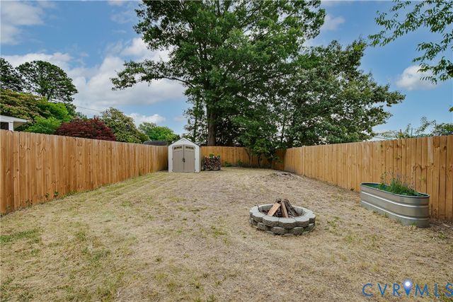 907 Granite Ave, Richmond, VA 23226