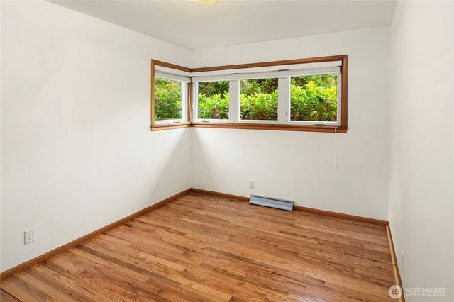 827 Marine View Circle SW, Normandy Park, WA 98166