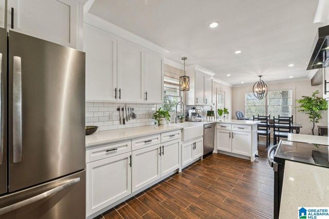 609 BARCLAY LANE, Birmingham, AL 35206