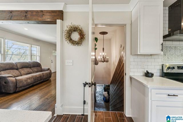 609 BARCLAY LANE, Birmingham, AL 35206