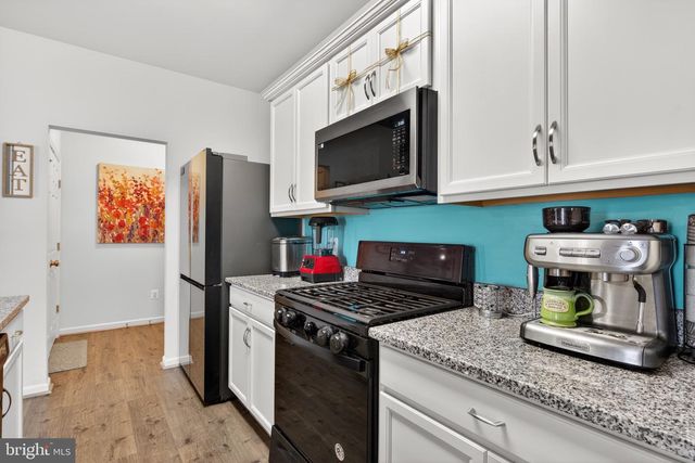 227 PARKLAND DR, Stephenson, VA 22656