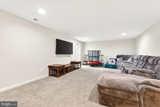 227 PARKLAND DR, Stephenson, VA 22656