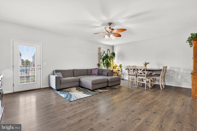 227 PARKLAND DR, Stephenson, VA 22656