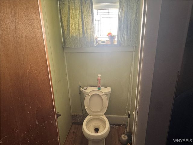 28 Bloomfield Avenue, Buffalo, NY 14220