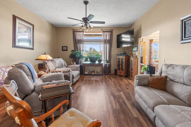 1004 SHOAL POINTE Drive, Carter Lake, IA 51510