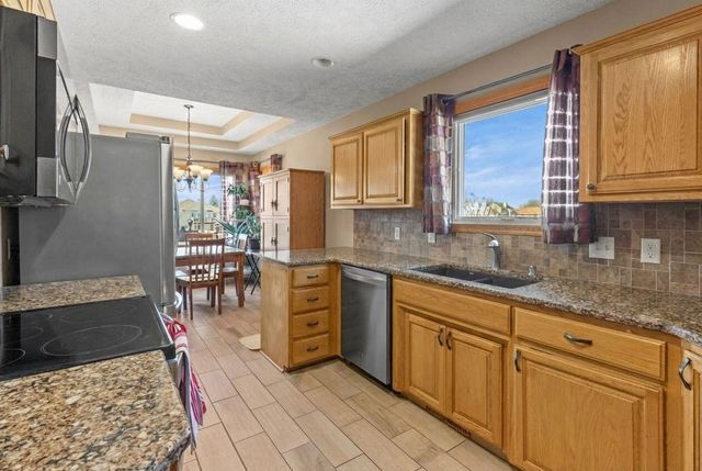 1004 SHOAL POINTE Drive, Carter Lake, IA 51510