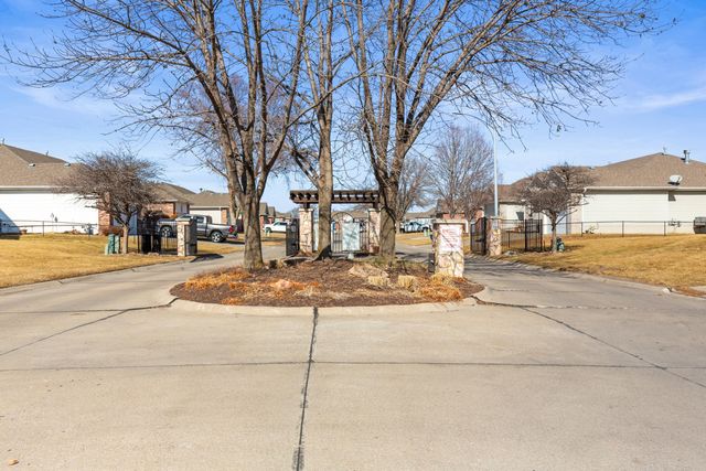 1004 SHOAL POINTE Drive, Carter Lake, IA 51510