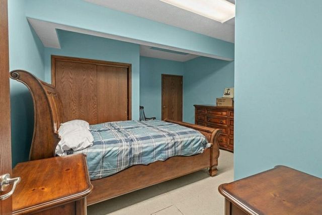 1004 SHOAL POINTE Drive, Carter Lake, IA 51510