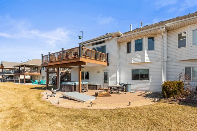 1004 SHOAL POINTE Drive, Carter Lake, IA 51510
