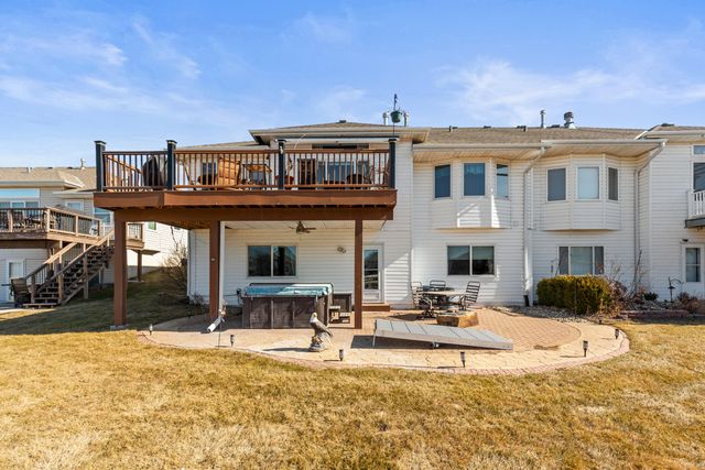 1004 SHOAL POINTE Drive, Carter Lake, IA 51510