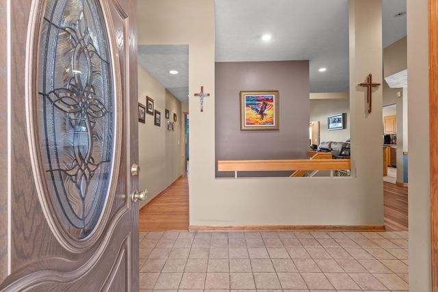 1004 SHOAL POINTE Drive, Carter Lake, IA 51510