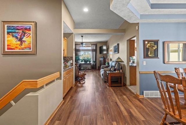 1004 SHOAL POINTE Drive, Carter Lake, IA 51510