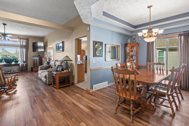 1004 SHOAL POINTE Drive, Carter Lake, IA 51510