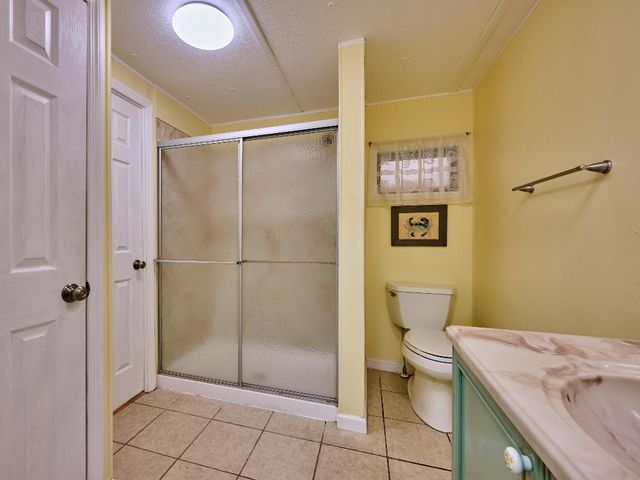 8217 SE Swan Avenue, Hobe Sound, FL 33455