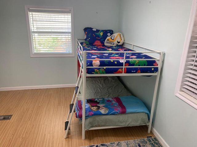 8217 SE Swan Avenue, Hobe Sound, FL 33455