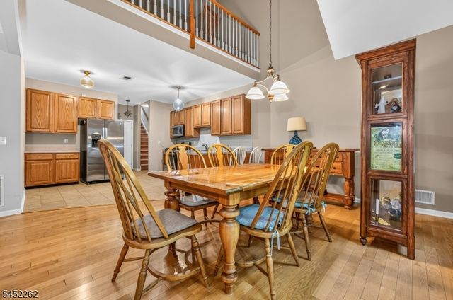 5 Indian Plantation St, Raritan Twp., NJ 08822