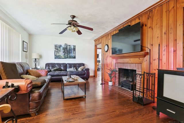 233 Quinnipiac Avenue, North Haven, CT 06473