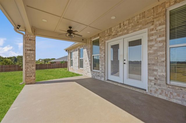 1001 Johnson Trail, Bells, TX 75414