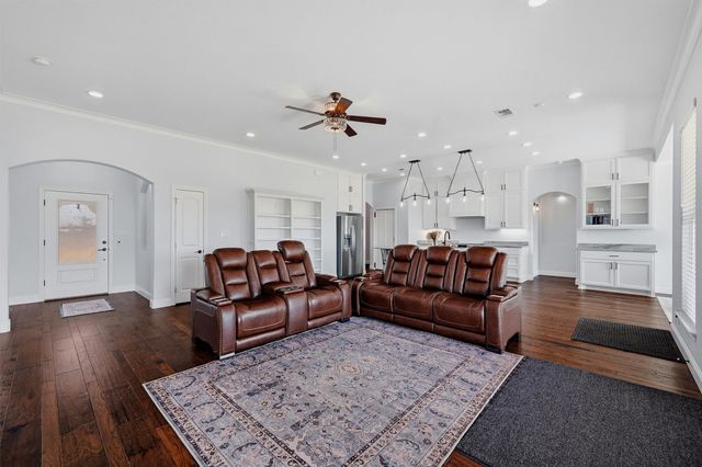 1001 Johnson Trail, Bells, TX 75414