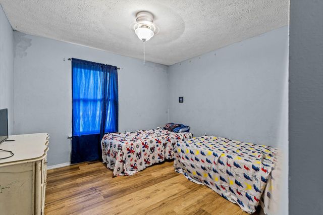 1003 East Parkview Street, Ozark, MO 65721