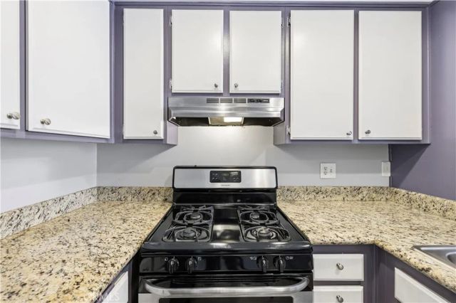 5143 Bakman Avenue 320, North Hollywood, CA 91601