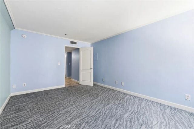 5143 Bakman Avenue 320, North Hollywood, CA 91601