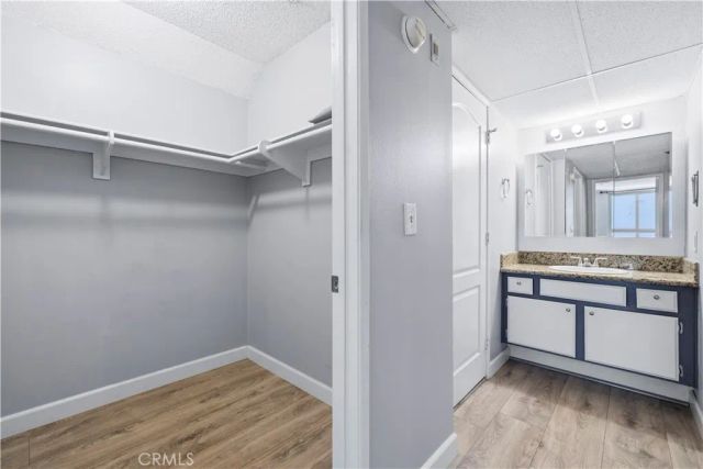 5143 Bakman Avenue 320, North Hollywood, CA 91601