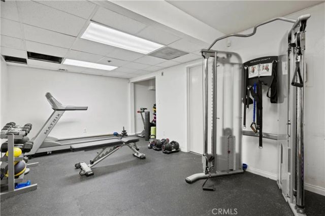 5143 Bakman Avenue 320, North Hollywood, CA 91601
