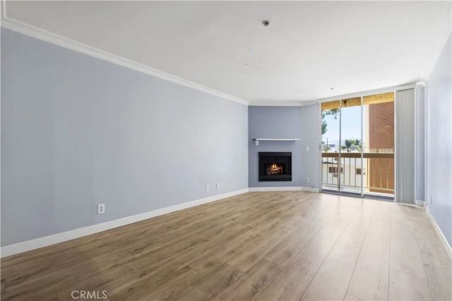 5143 Bakman Avenue 320, North Hollywood, CA 91601