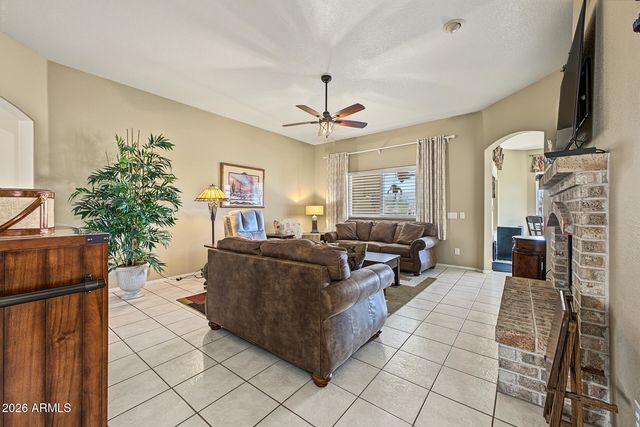 11661 W YUCCA Court, Surprise, AZ 85378