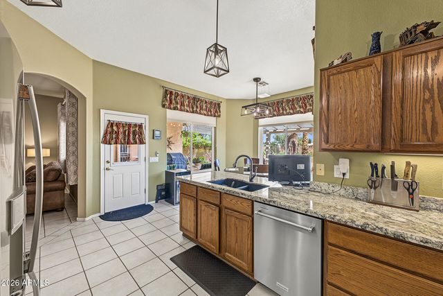 11661 W YUCCA Court, Surprise, AZ 85378