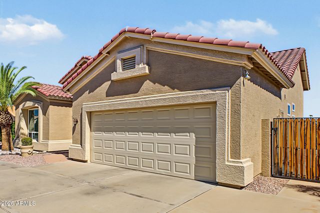 11661 W YUCCA Court, Surprise, AZ 85378