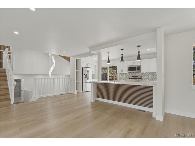 1351 S Peoria Ct, Aurora, CO 80012