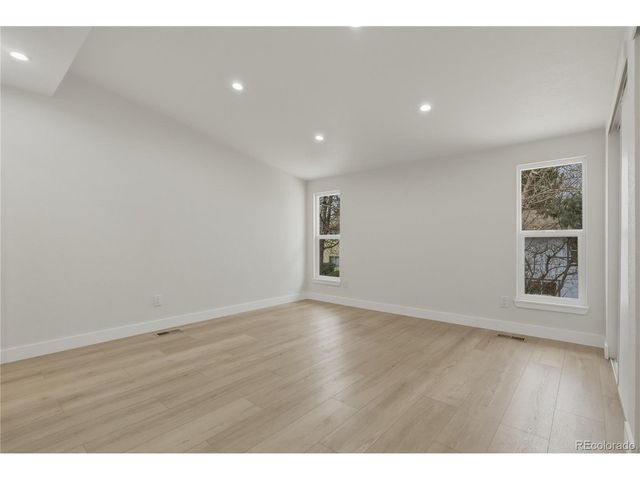 1351 S Peoria Ct, Aurora, CO 80012