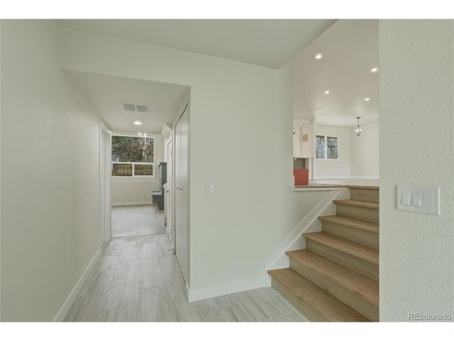 1351 S Peoria Ct, Aurora, CO 80012