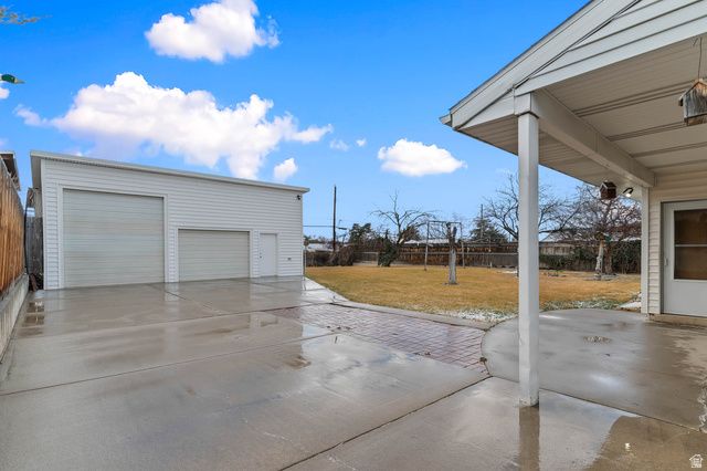 2842 E 7375 S, Cottonwood Heights, UT 84121