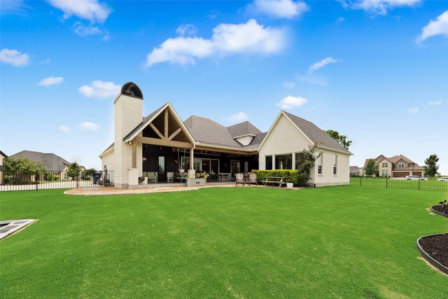 1305 Wolf Ridge Run, Gunter, TX 75058