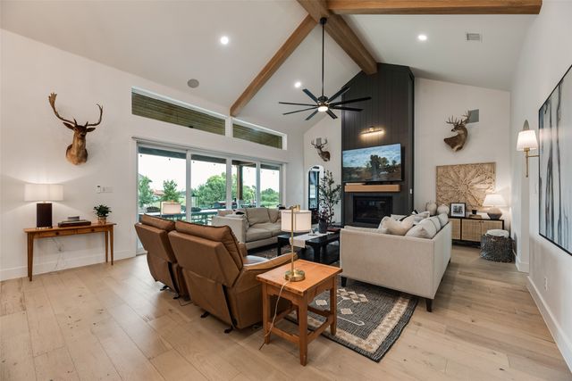 1305 Wolf Ridge Run, Gunter, TX 75058