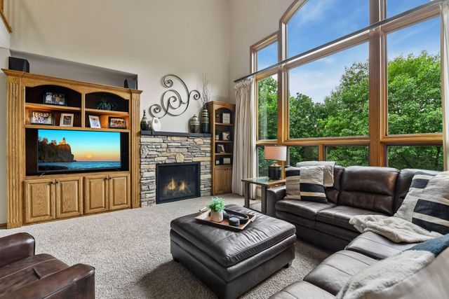 8796 Horizon Ridge, Victoria, MN 55386
