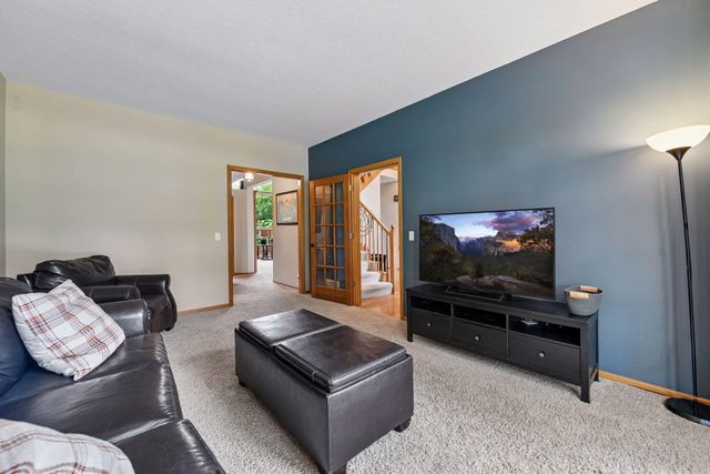 8796 Horizon Ridge, Victoria, MN 55386