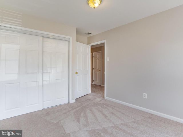 6704 DOROTHY GILES CT, Alexandria, VA 22315