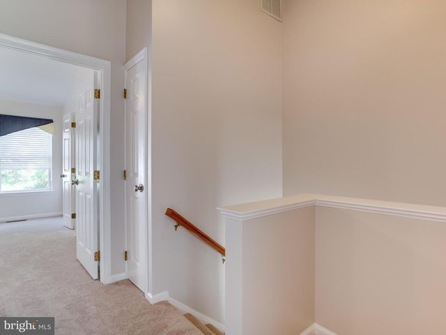 6704 DOROTHY GILES CT, Alexandria, VA 22315