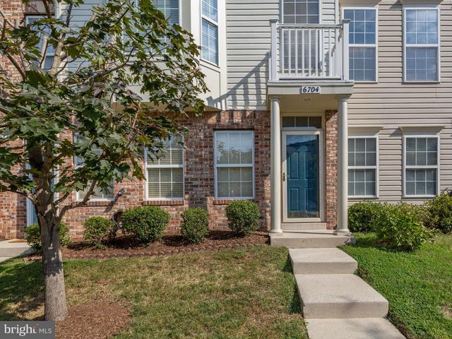 6704 DOROTHY GILES CT, Alexandria, VA 22315