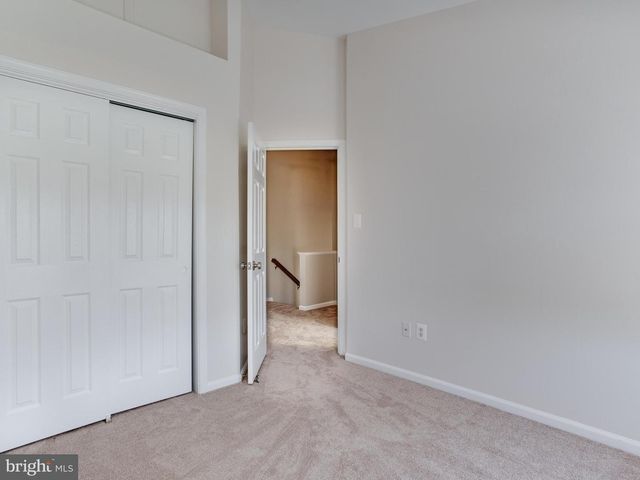 6704 DOROTHY GILES CT, Alexandria, VA 22315