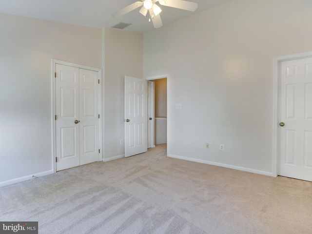 6704 DOROTHY GILES CT, Alexandria, VA 22315