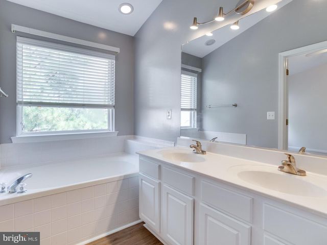 6704 DOROTHY GILES CT, Alexandria, VA 22315