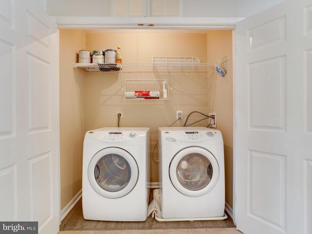 6704 DOROTHY GILES CT, Alexandria, VA 22315