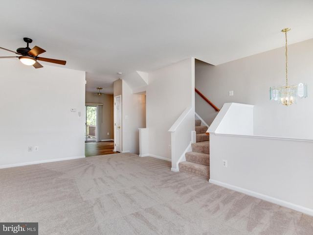 6704 DOROTHY GILES CT, Alexandria, VA 22315