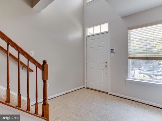 6704 DOROTHY GILES CT, Alexandria, VA 22315